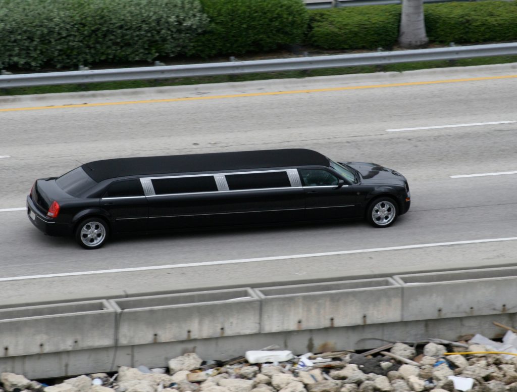 Tips to choose the best limo Service? - Top Limo